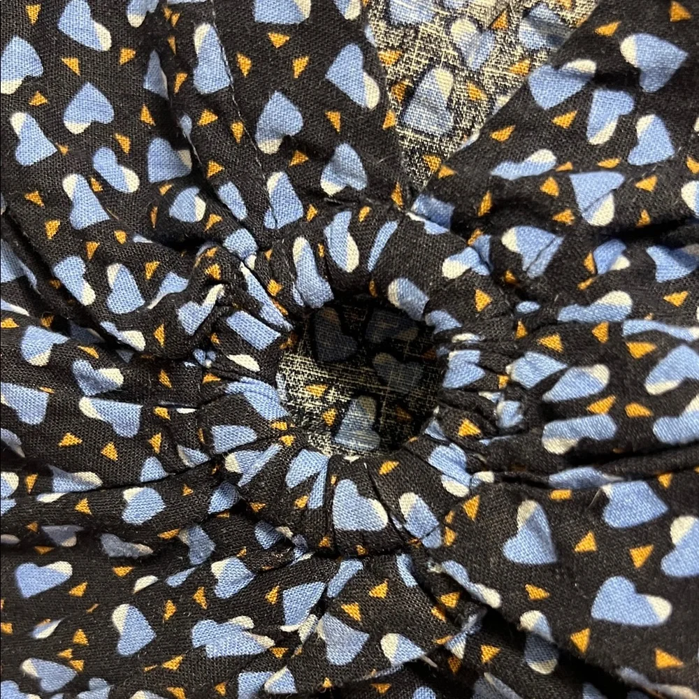 Free People Navy and Blue Heart Print V-Neck Key Hole Crop Top Small Festival